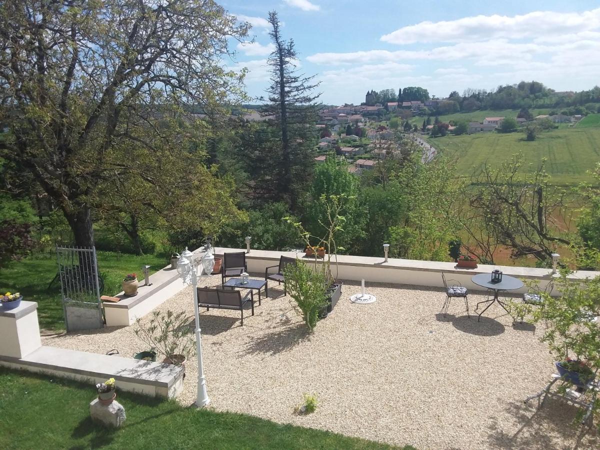 Montismaurelli Bed and Breakfast Montmoreau Buitenkant foto